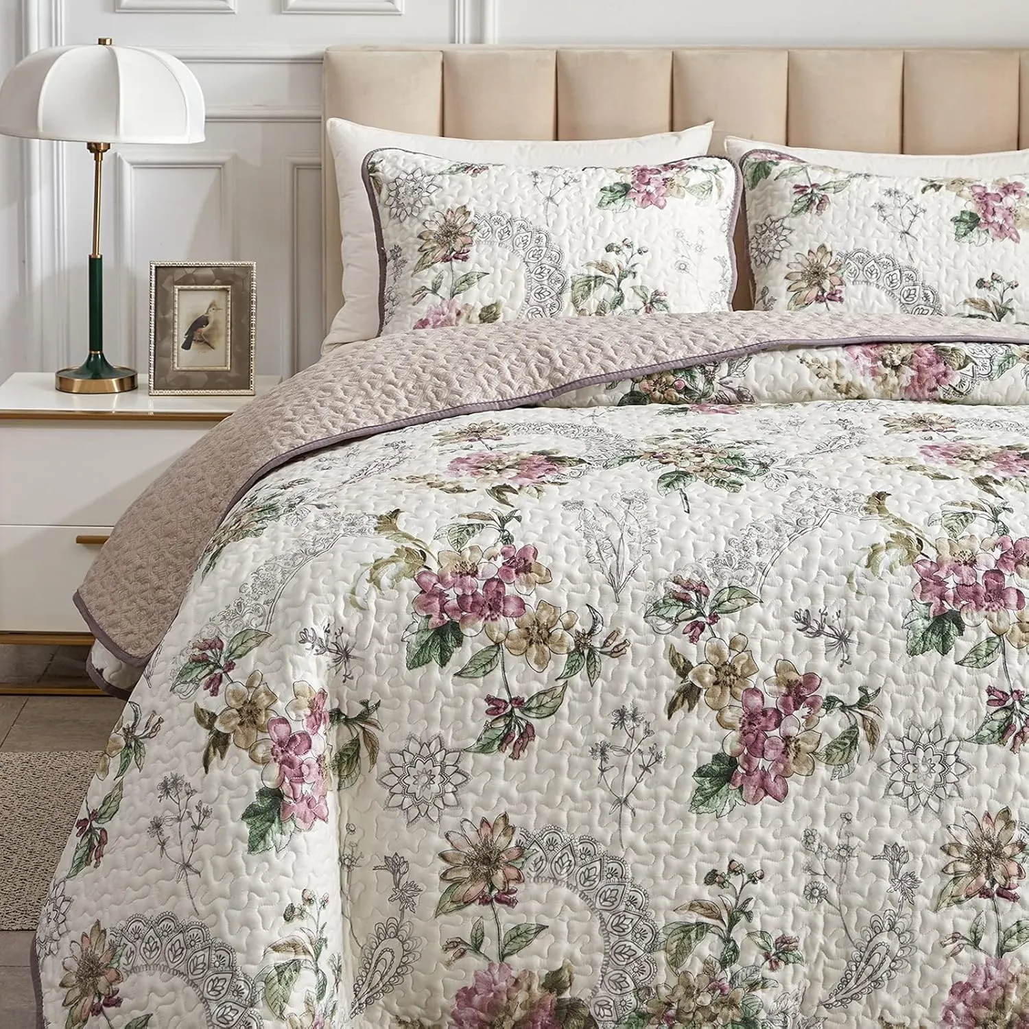 3 Pieces Quilt Set Full/Queen Size, Beige Floral Reversible Bedspread Coverlet Set, Soft Microfiber Lightweight Bed Cover for All Season (90" x 90", 1 Quilt  2 Pillow Shams)
