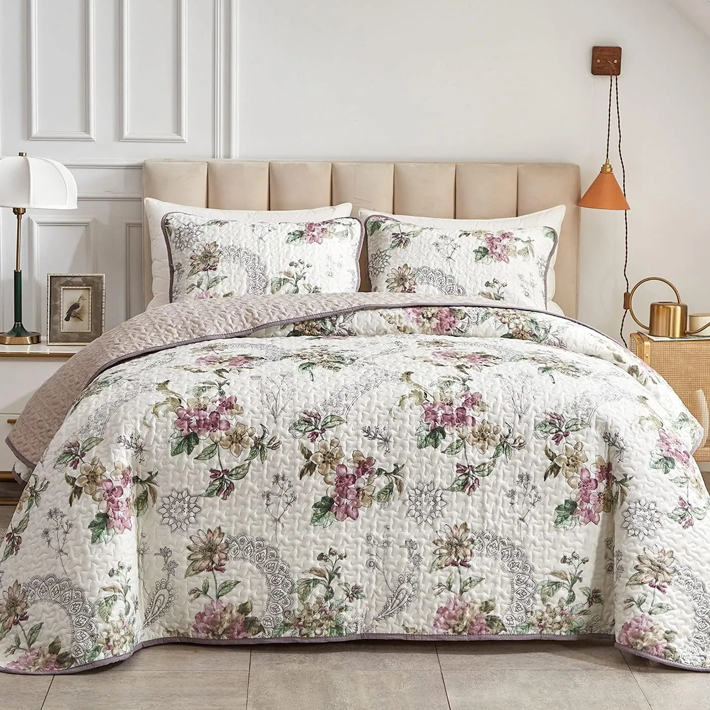 3 Pieces Quilt Set Full/Queen Size, Beige Floral Reversible Bedspread Coverlet Set, Soft Microfiber Lightweight Bed Cover for All Season (90" x 90", 1 Quilt  2 Pillow Shams)