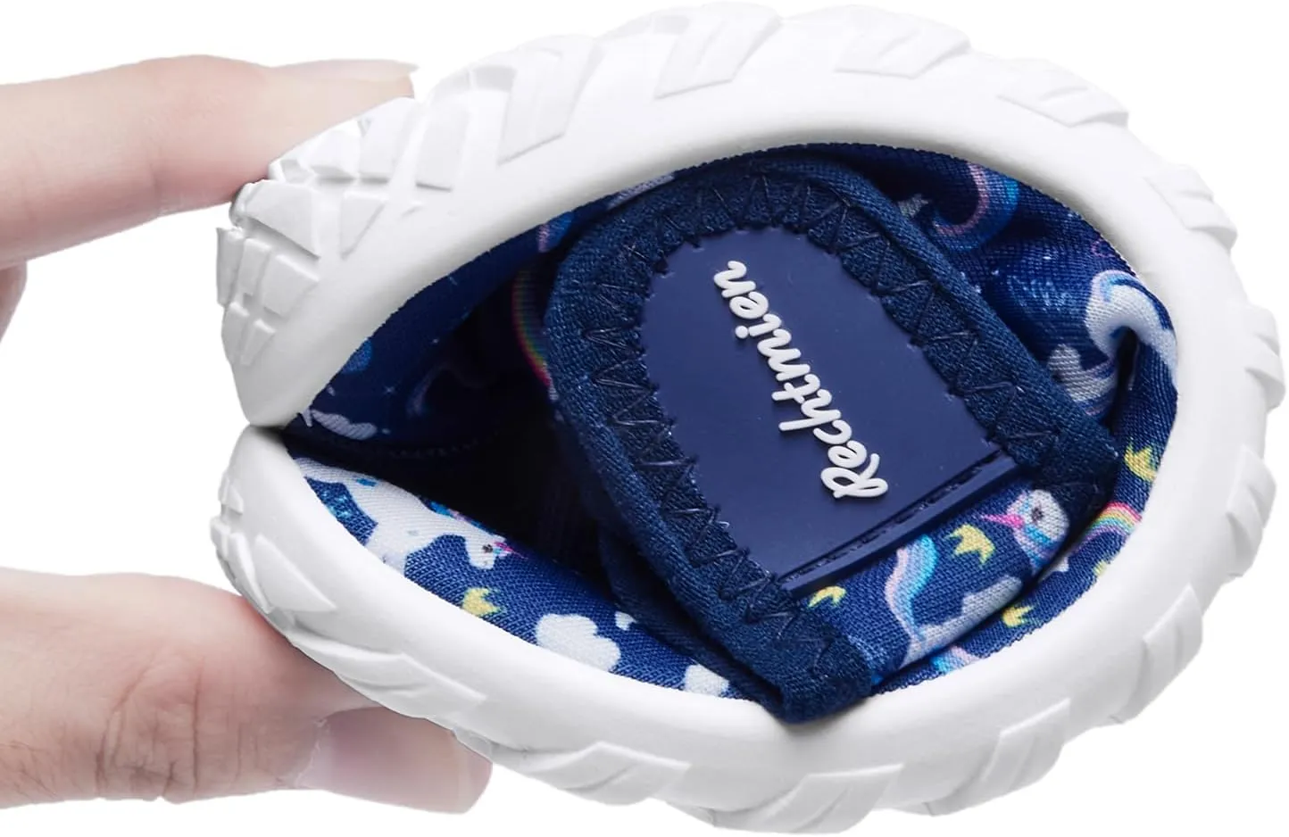 Kid Toddler Water Shoes Boy's Girl's Quick Dry Beach Cute Swim Shoes Non-Slip Barefoot Lightweight Aqua Shoes(Little Kid/Big Kid)
