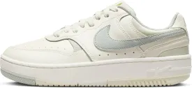 Nike Women's Laced Shoes
