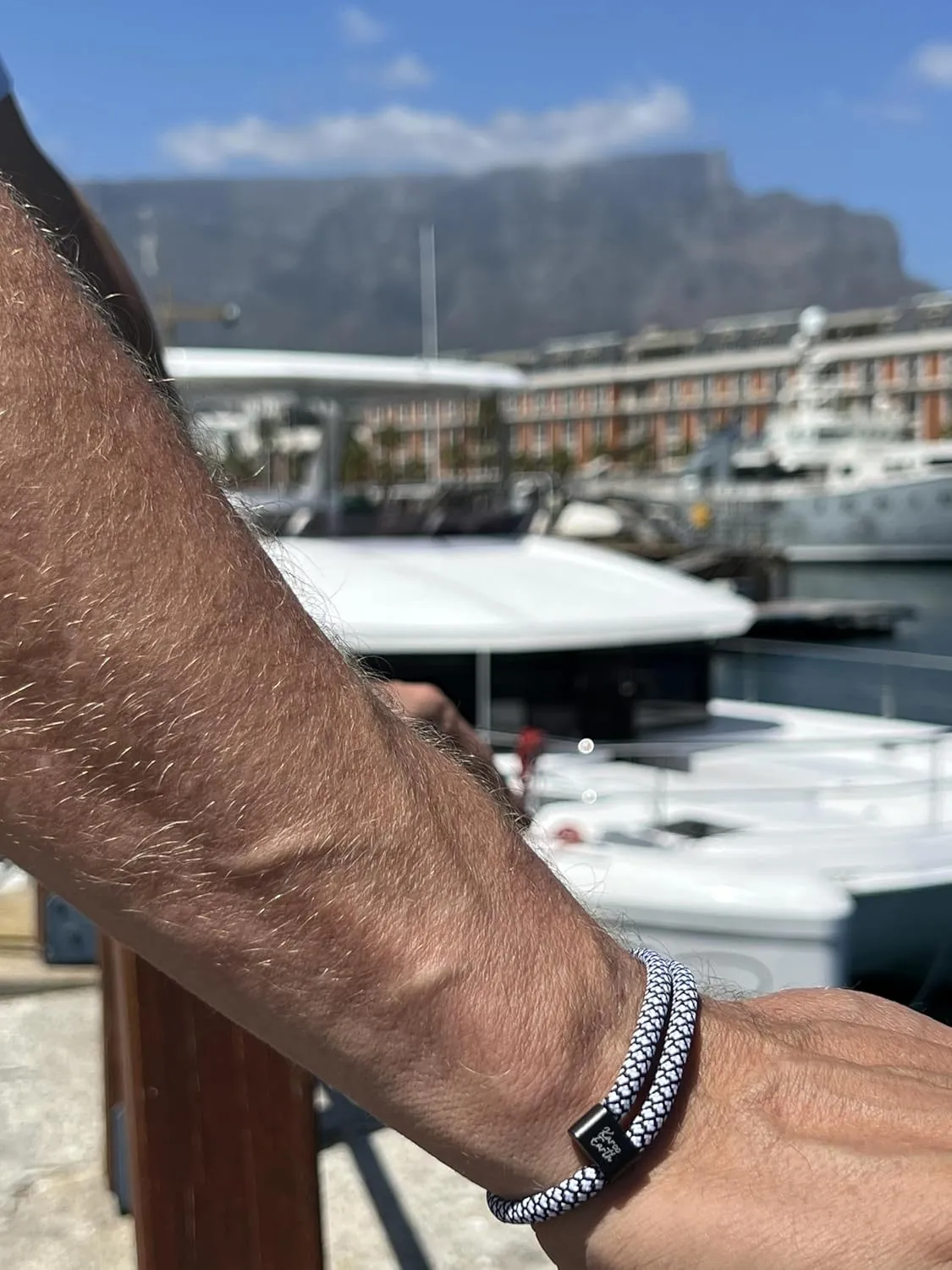 Unisex Adjustable Rope Bracelet - Durable Waterproof Surfer Fashion Bracelet for Men - Handmade Paracord Bracelets - Survival Adjustable Bracelet - Bracelets for men and Women